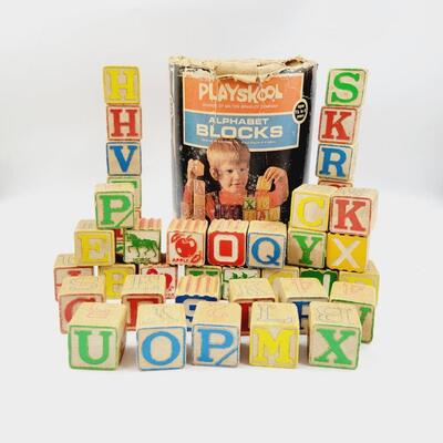 VINTAGE PLAYSKOL ALPHABET BLOCKS