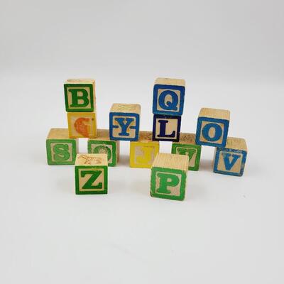 VINTAGE SMALL ALPHABET BLOCKS