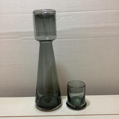 Lot 3049 Mid-Century Modern Monja Decanter / Tumbler