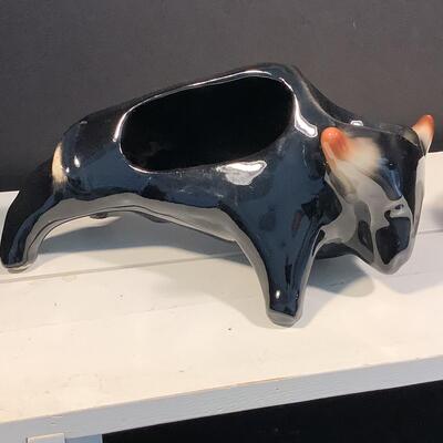 Lot. 3058 Mid-Century 1950â€™s Black Bull McCoy Pottery Planter