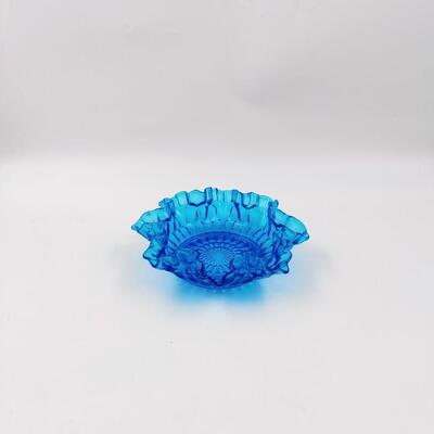 STELLAR VINTAGE FENTON COLONIAL BLUE THUMBPRINT PATTERN RUFFLE BOWL