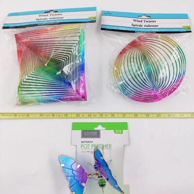 COLORFUL GARDEN DECOR