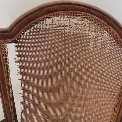 Dining Table & 6 Chairs