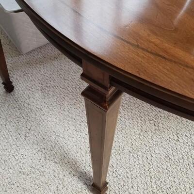 Dining Table & 6 Chairs