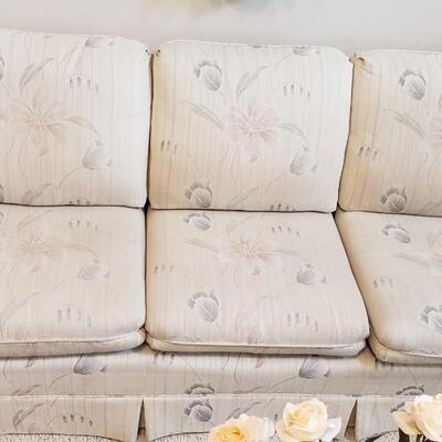 3 cushion Sofa