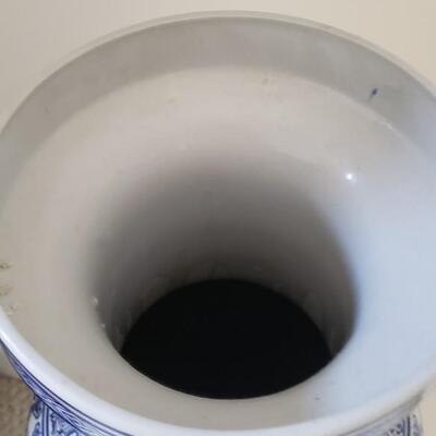 Blue & white vase