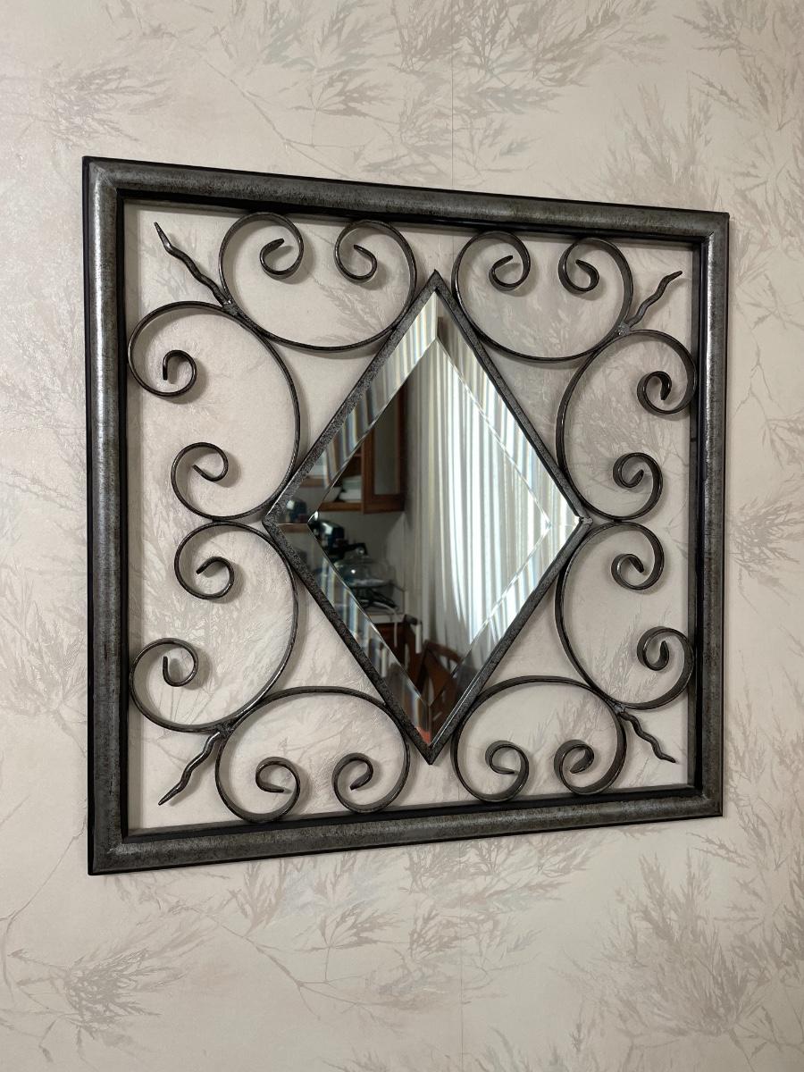 Metal and mirror wall art