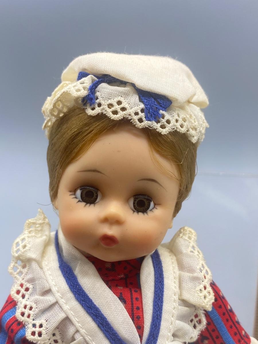 Vintage Madame Alexander 8 Doll Betsy Ross 