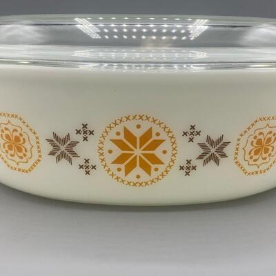 Vintage PYREX Town and Country Pattern 2.5q Lidded Casserole Dish #045