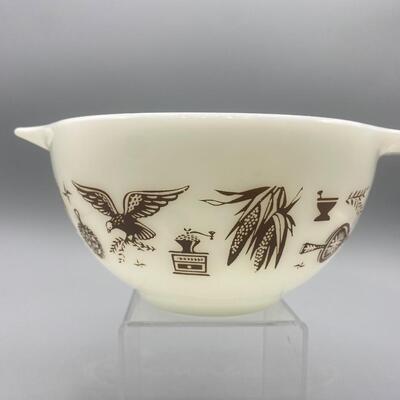 Vintage PYREX Small Mixing Bowl 441 Early American