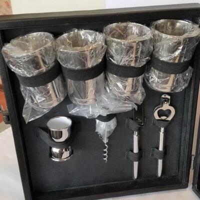 Lot #113 Cool Vintage Travel Bar - original box & case - Never used!