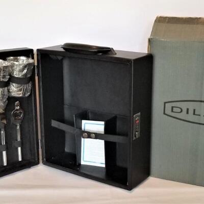 Lot #113 Cool Vintage Travel Bar - original box & case - Never used!