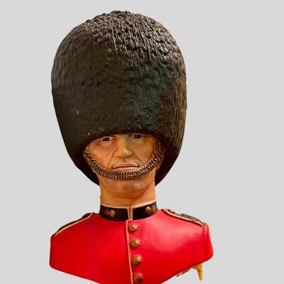 Bossons Chalkware Royal Guardsman Head