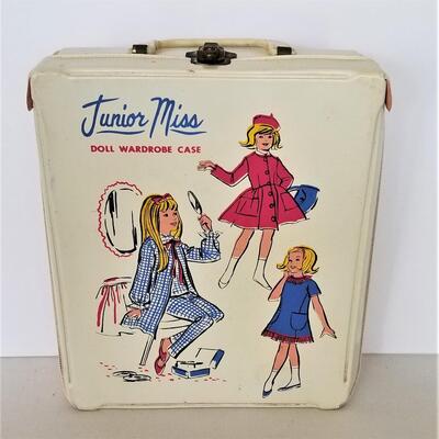 Lot #132  Vintage Junior Miss Doll/Wardrobe case - 1960's