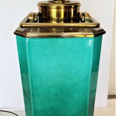 Lot #137  Large/Heavy Mid-Century Modern Table Lamp - works
