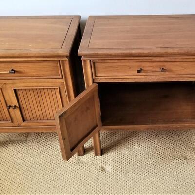 Lot #145  Pair of MidCentury Modern NightStands - Thomasville