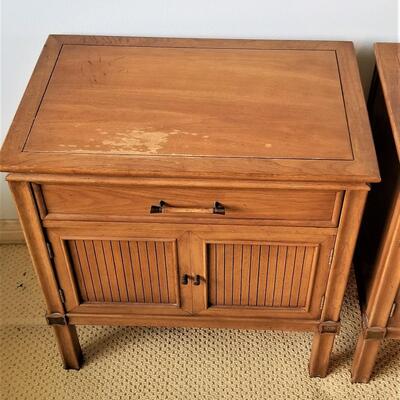 Lot #145  Pair of MidCentury Modern NightStands - Thomasville