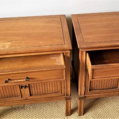 Lot #145  Pair of MidCentury Modern NightStands - Thomasville