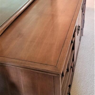 Lot #146 Fantastic MidCentury Modern Dresser with Mirror - Thomasville