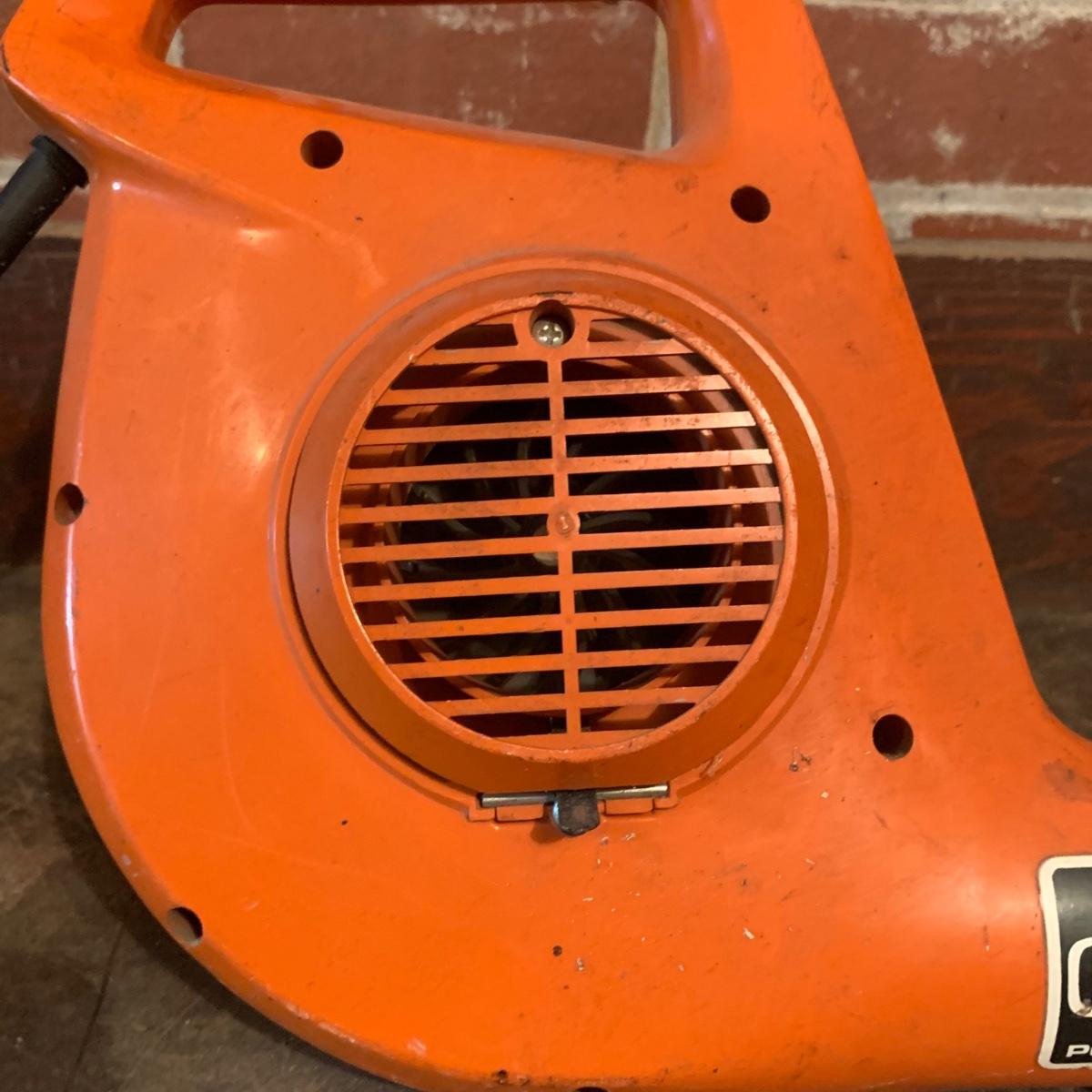 Electric Power Blower and Weed Eater w/ Two Extension Cords (GHS