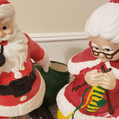 Santa & Mrs. Claus ceramic figures