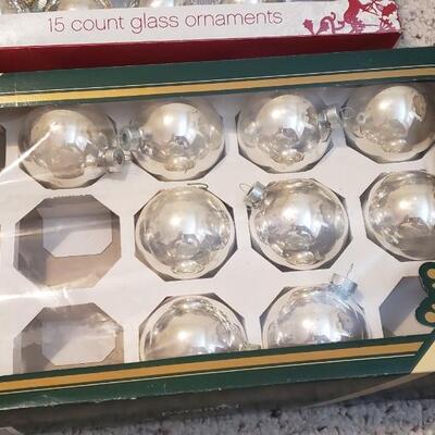 Vintage Christmas & end Table