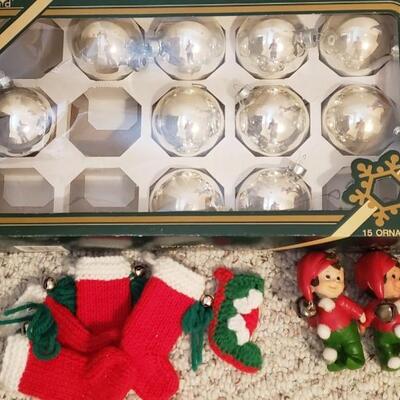 Vintage Christmas & end Table
