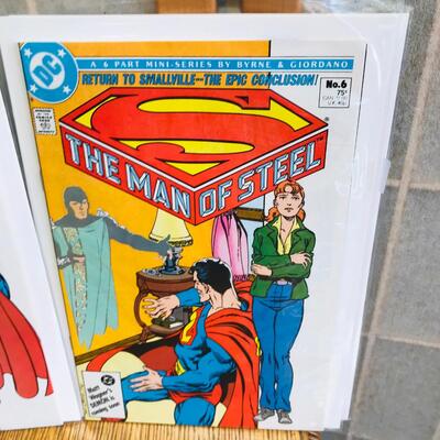 Lot of 6 Superman Comics