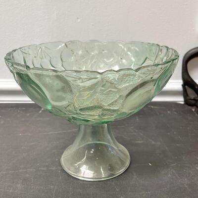 Vintage Scalloped Edge Green Bowl with Grape and Leaf Decor