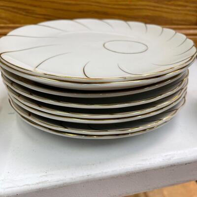 6 Serving Cup and Saucer Set