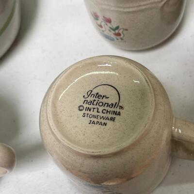 International  Japan Vintage Heartland 4 Place Dinner Set