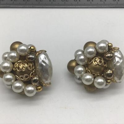 Vintage Japan Clip on Earrings