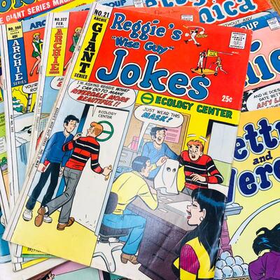 Lot of 23 ARCHIE & the Gang Comic Books