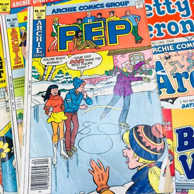 Lot of 23 ARCHIE & the Gang Comic Books