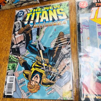 Lot of 5 The NEW TITANS