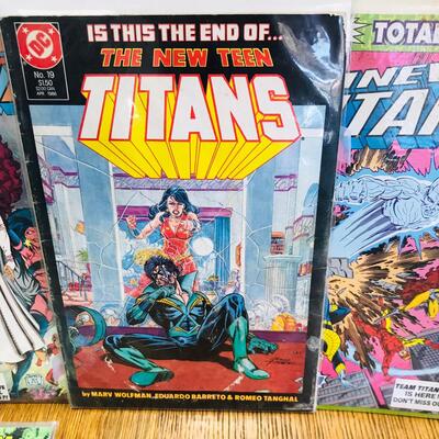 Lot of 5 The NEW TITANS