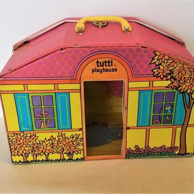 Lot #176  Vintage TUTTI Playhouse/Carry Case