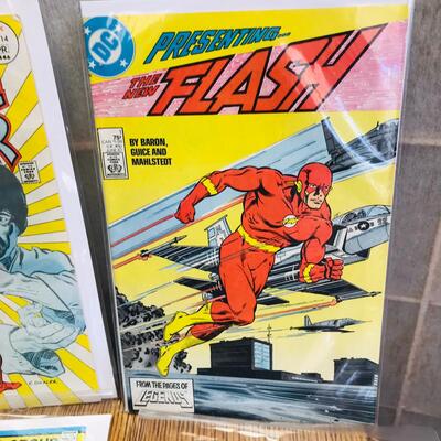 Lot of 7 Assorted Comics