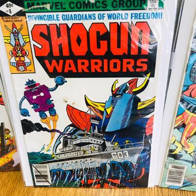 Lot of 7 Assorted Comics