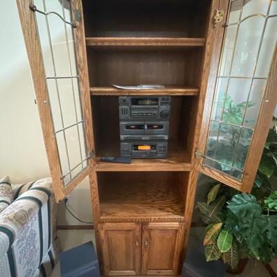 L19- Cabinet and Stereo