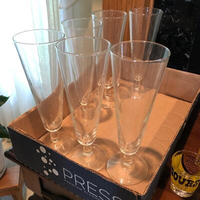 L25- Pilsner, shot glasses, misc glassware