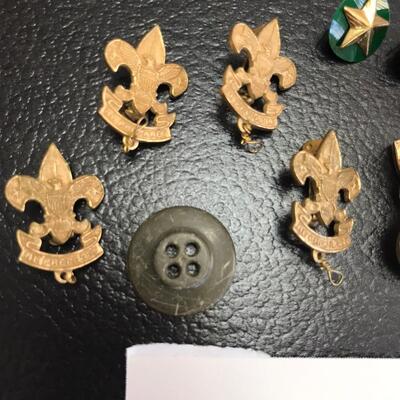 Lot of metal Boy Scout Pins & tie bar