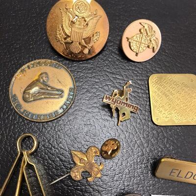 Lot of metal Boy Scout pins & other