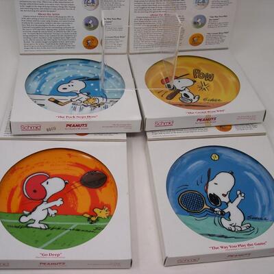 Schmid 4 SNOOPY Plates Snoopy playing Sports