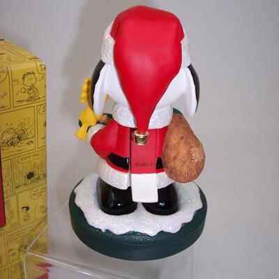 Hallmark THE PEANUTCRACKER Snoopy Santa Nutcracker