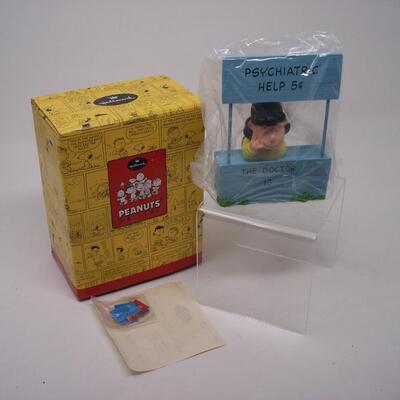 Hallmark MOOD BOOTH with all the signs