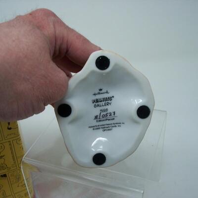 Hallmark Porcelain Figure HUGS Charlie hugging Snoopy