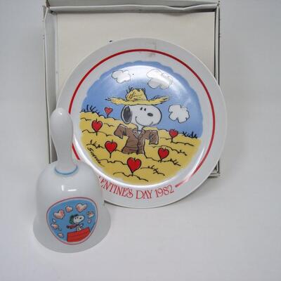 Schmid SNOPPY Valentines Plate & Bell