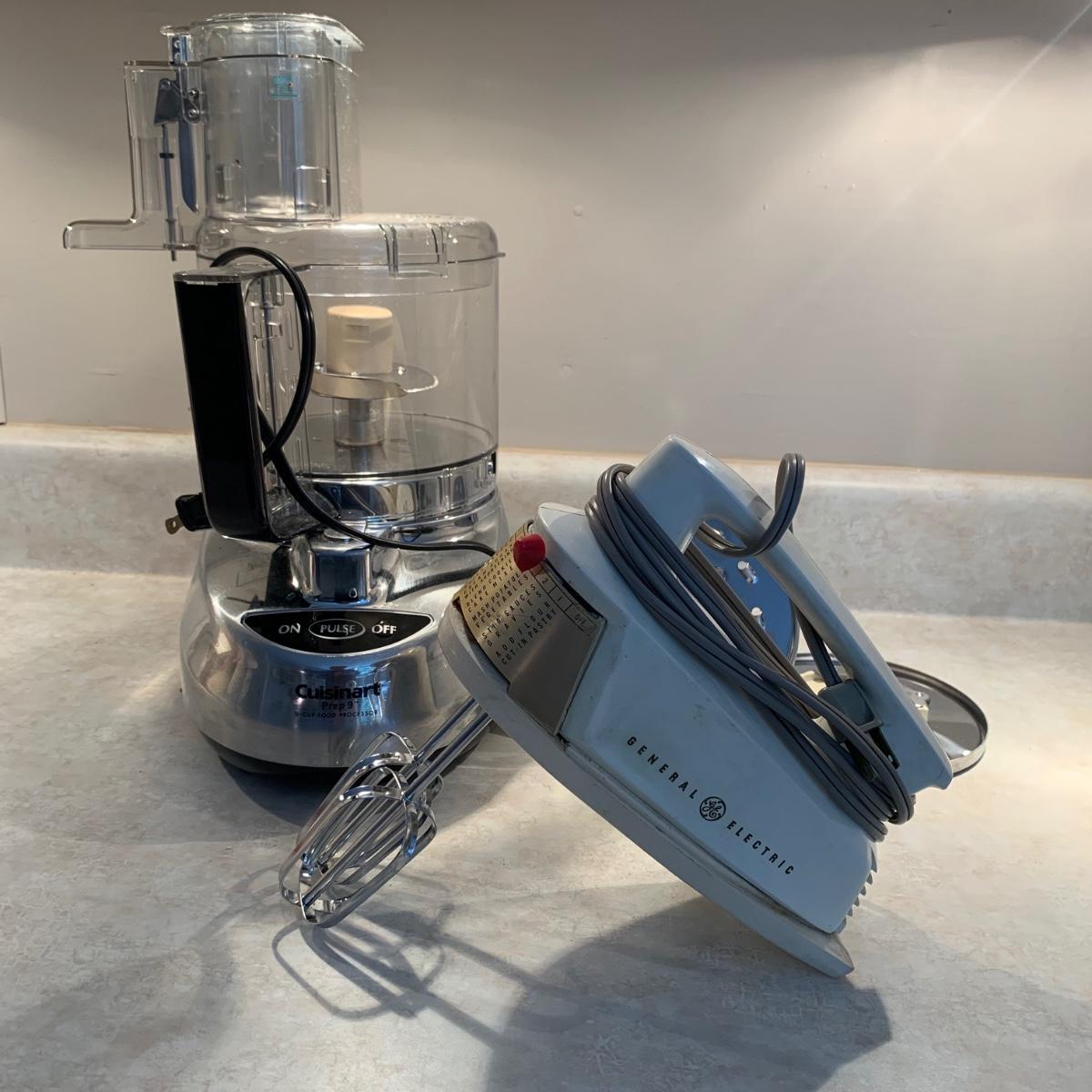 Cuisinart Prep 9 Food Processor & General Electric Hand Mixer (KEHS