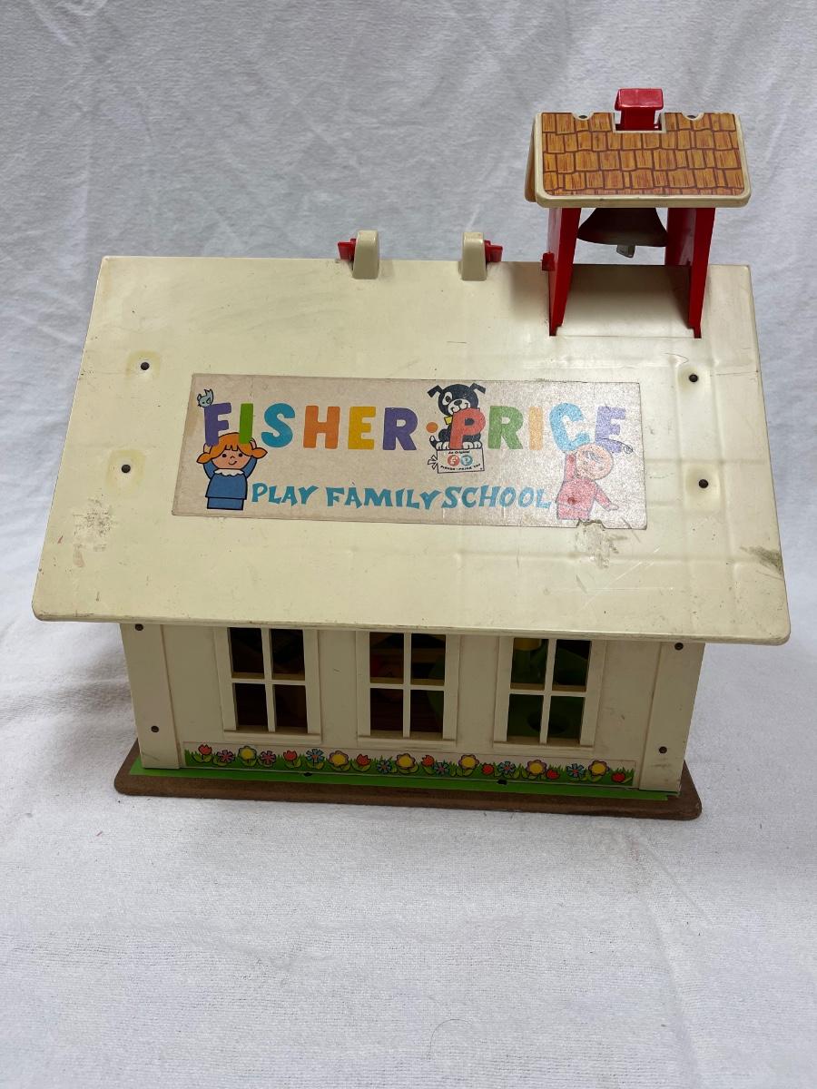 thumbnail image 2 of Vintage Fisher Price Play Family Little People A Frame House 990 Pick 1 Part 2 of 4